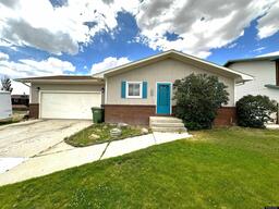 Glenrock, WY property